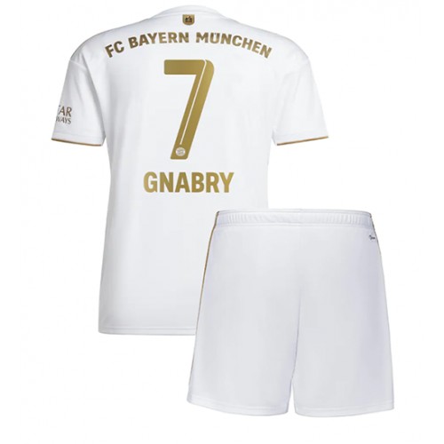 Dres Bayern Munich Serge Gnabry #7 Gostujuci za djecu 2022-23 Kratak Rukav (+ kratke hlače)